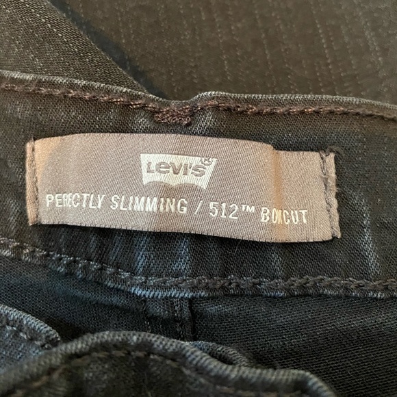Levi’s Perfectly Slimming 512 Bootcut Black Jeans - Picture 10 of 12